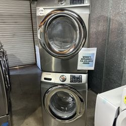SAMSUNG FRONTAL WASHER AND GAS DRYER SET 