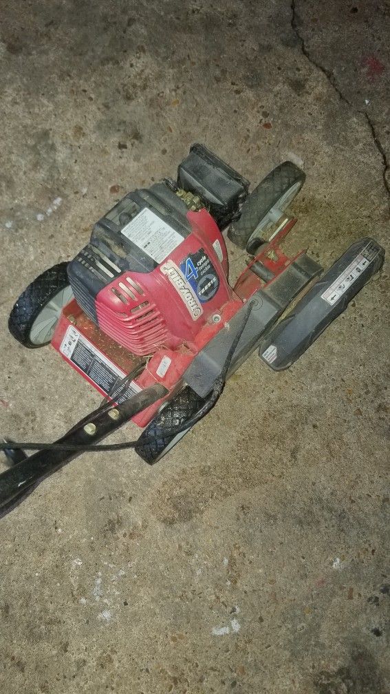 troybilt tbe515 Edger for Sale in Houston, TX OfferUp