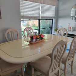 Dining Room Table & Six Chairs - Lacquer  Finish 