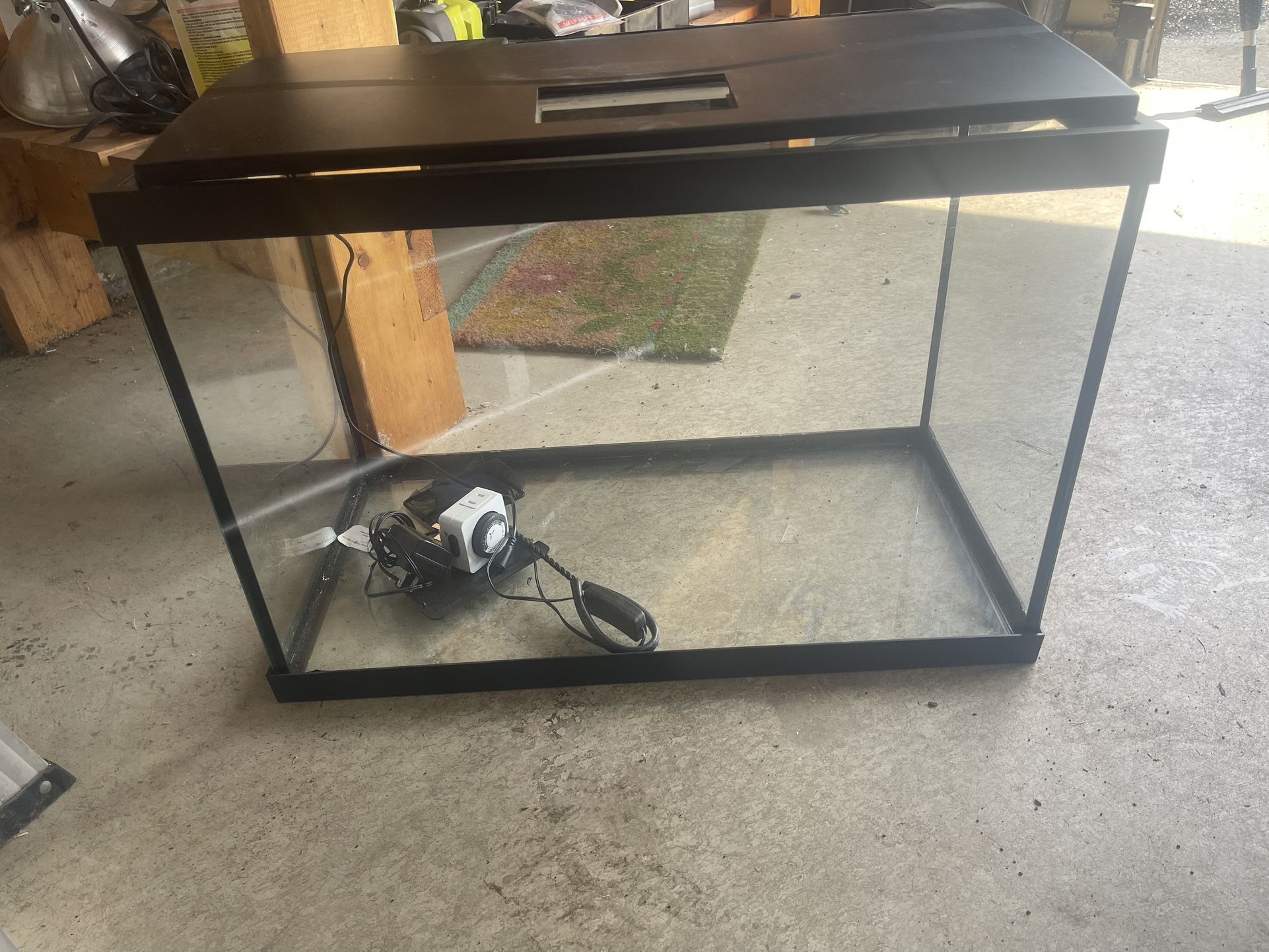 20 Gallon Long Fish Tank