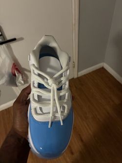 Air Jordan 11’s university blue