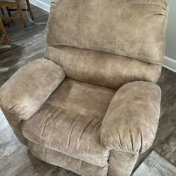 Ashely’s Furniture Recliner