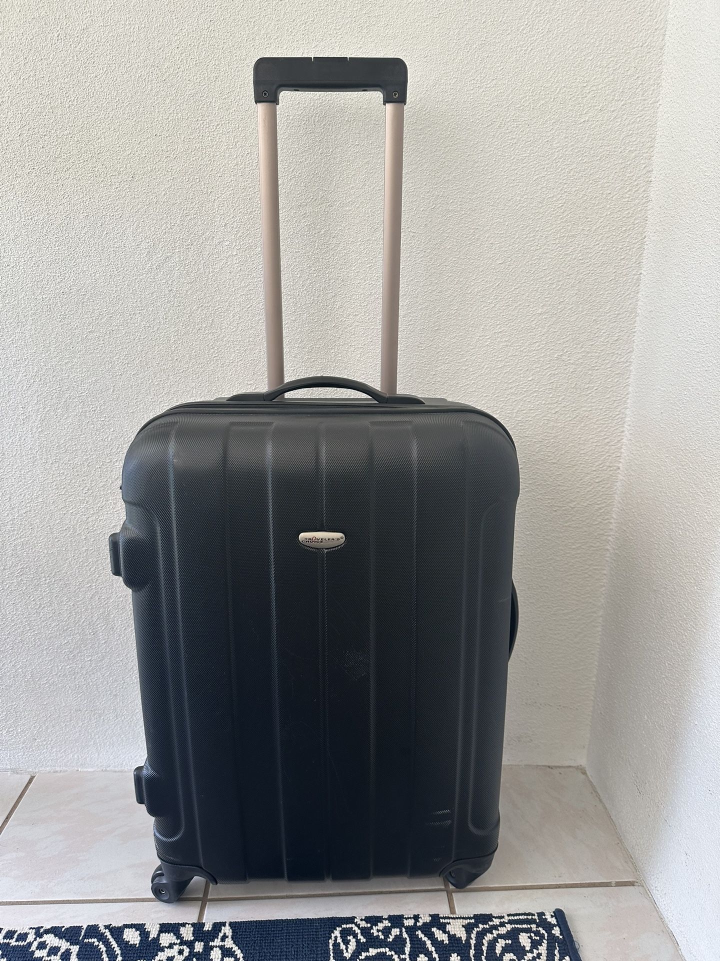 “Travelers Choice” Suitcase, Black