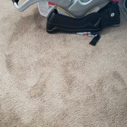 Nice Clean Car Seat With Base