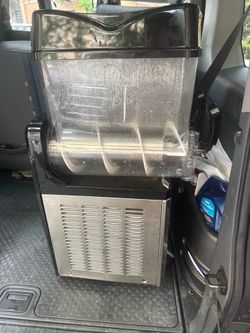 Slushie machine