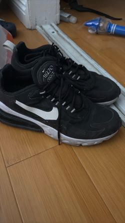 Women's Nike shoes 7.5