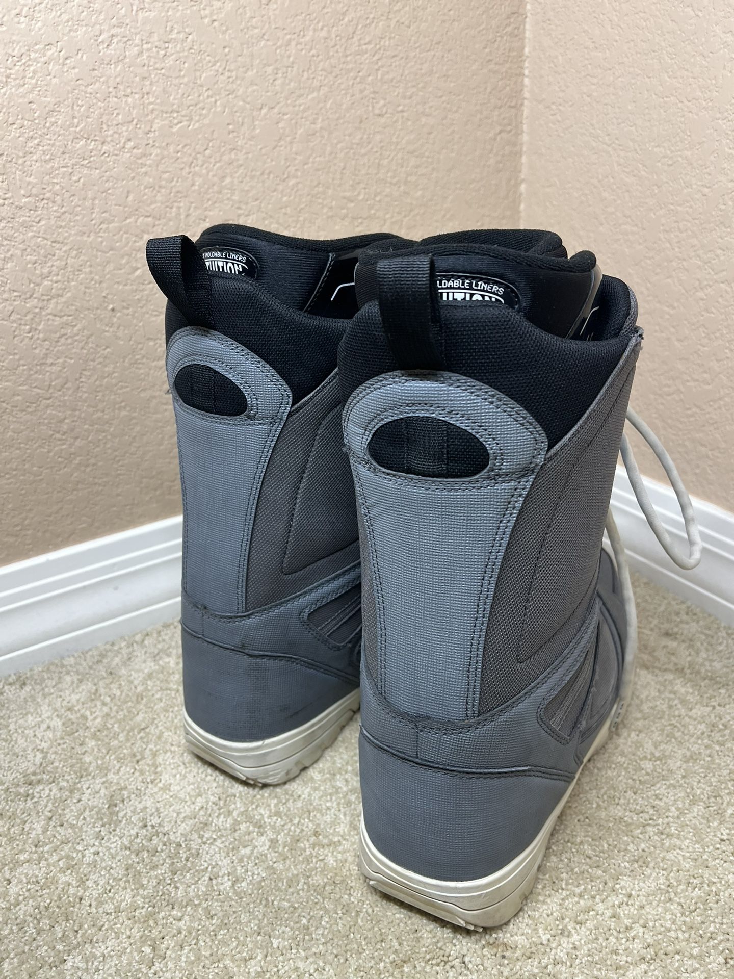 Mens ThirtyTwo Snowboard Boots Size 13 for Sale in Phoenix, AZ OfferUp