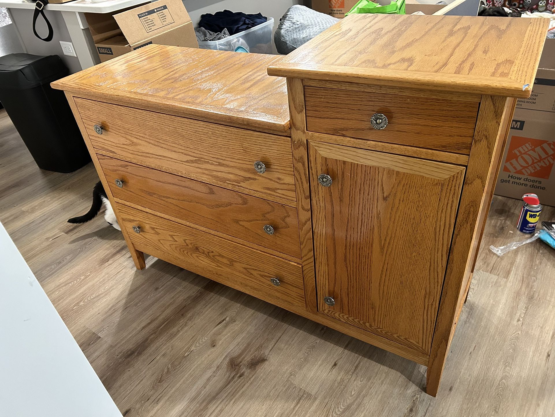 Dresser