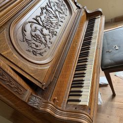 Ludwig & Co Upright Piano