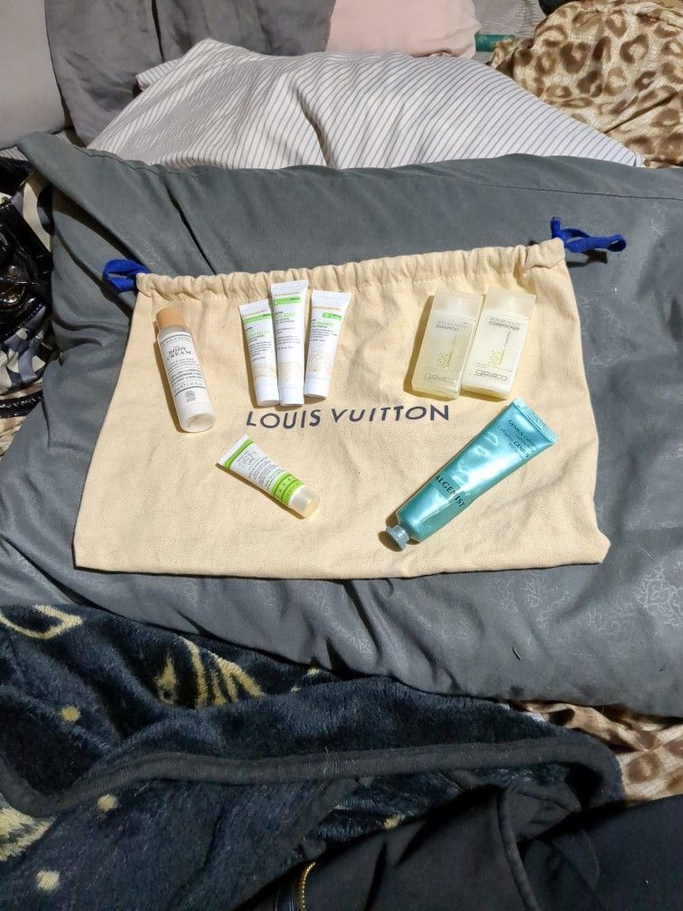 LV Dustbag With Body Products