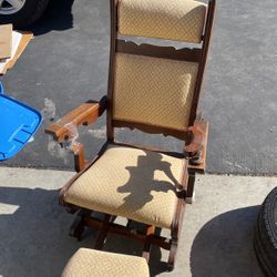 Antique Rocking Chair 