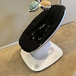 mamaRoo multi-motion baby swing
