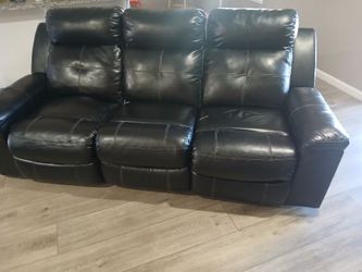 Ashley recliner couch set
