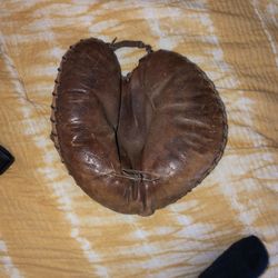 1950's Catchers Mitt  Baseball Glove