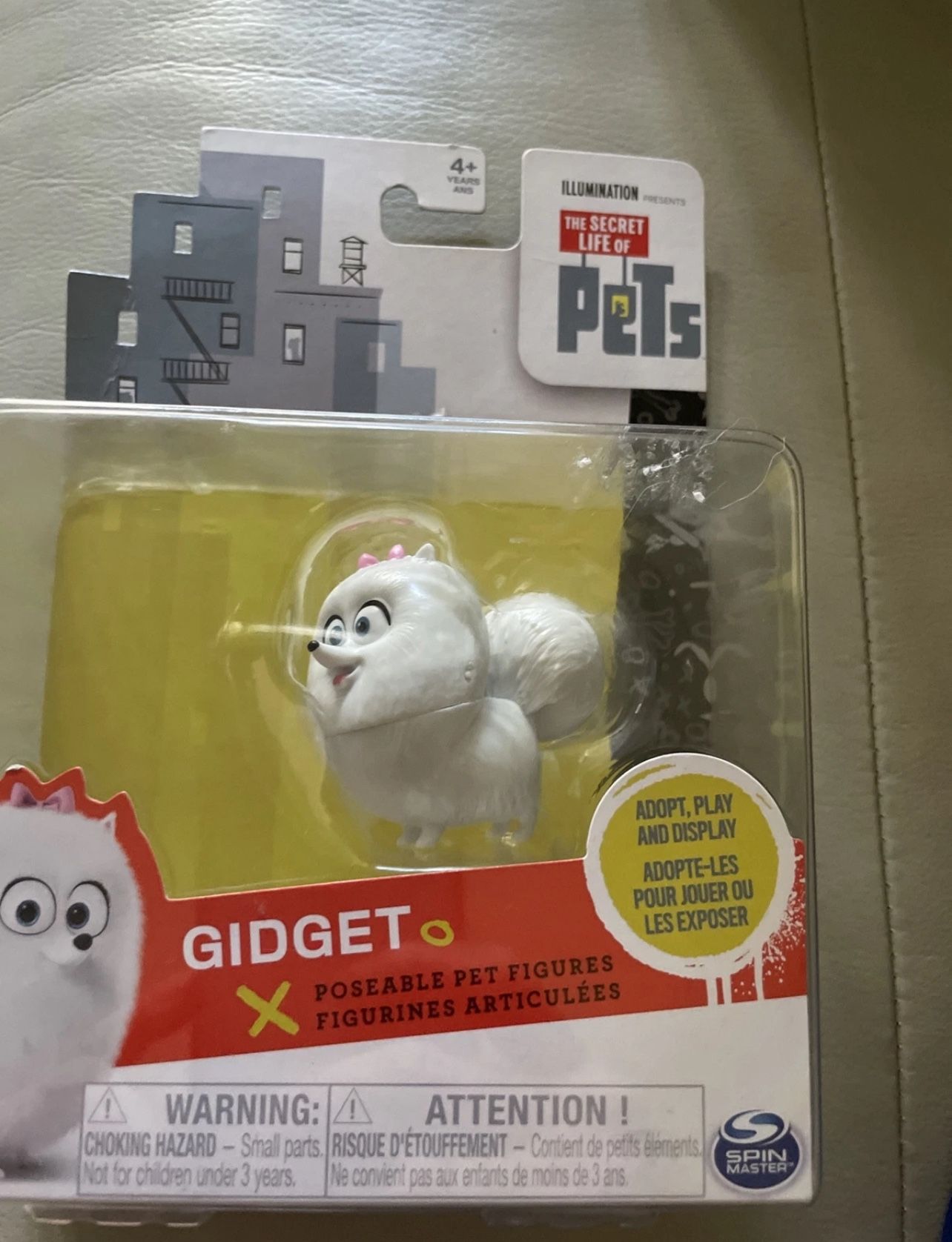 New In Pkg. The Secret Life Of Pets Gidget Poseable Figure
