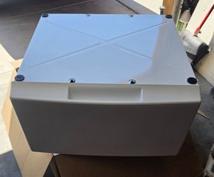 Whirlpool laundry pedestal