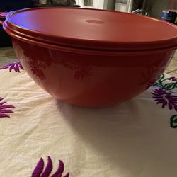 Tupperware 