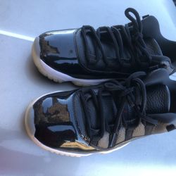 Jordan 11s 