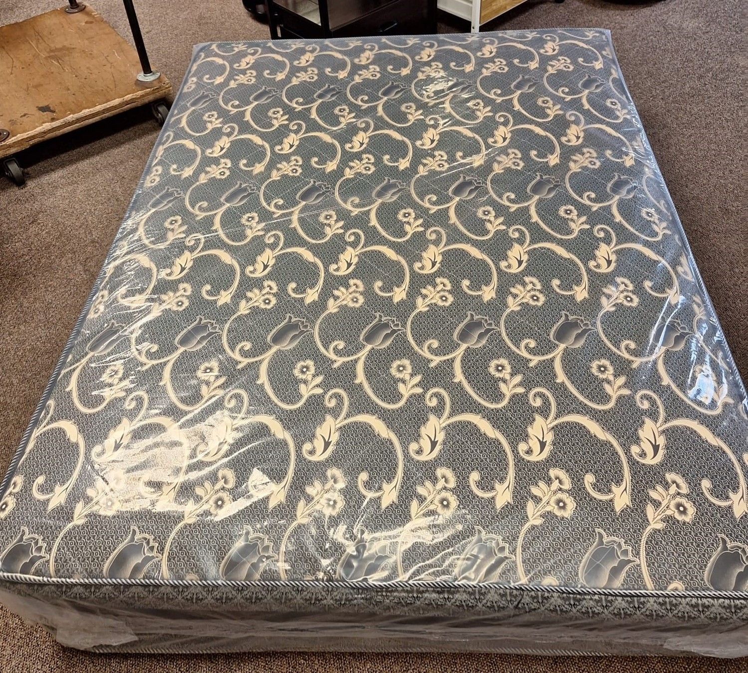 Premium Comfort Queen Double Euro Pillow Top Mattress in Plastic Fast Delivery Limited Stock 