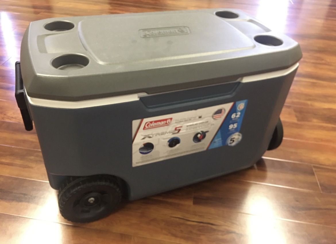 62 Quart Coleman Cooler With Wheels - New Condition