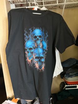 Nice skull T-shirt