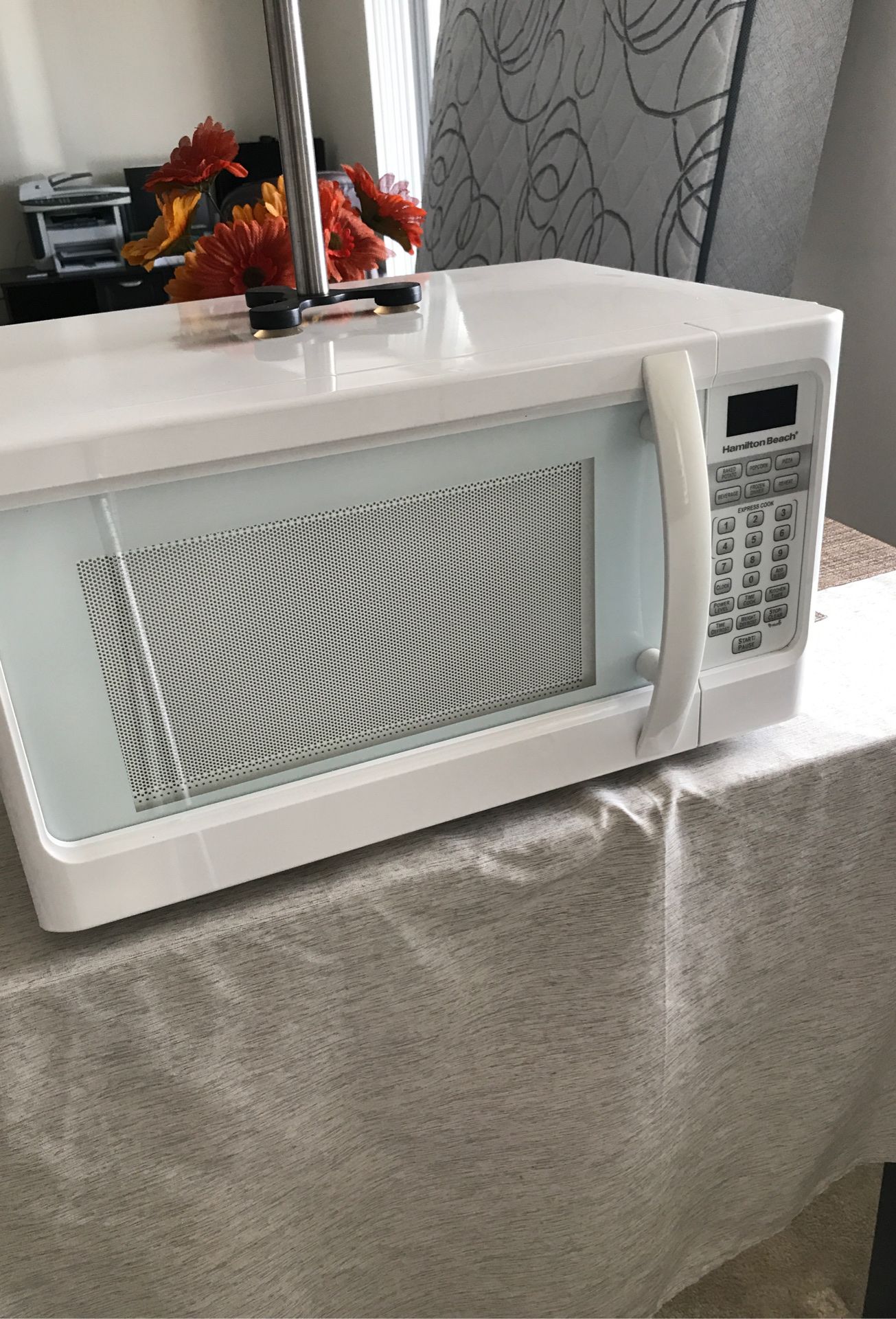 Hamilton Beach microwave 1000 Watts