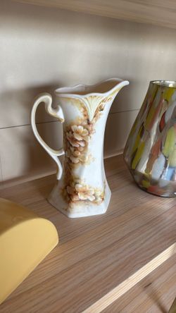 VINTAGE PITCHER
