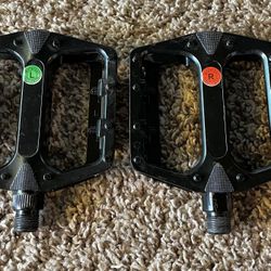 New MTB Pedals