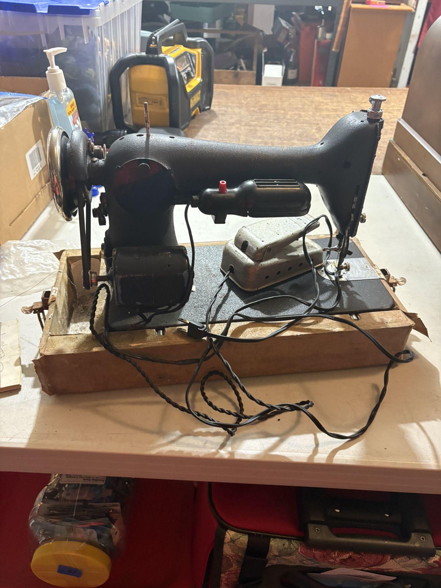 Antique Singer, Sewing Machine