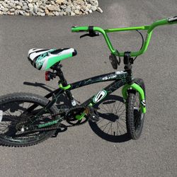 18” Dynacraft BMX Child Bike