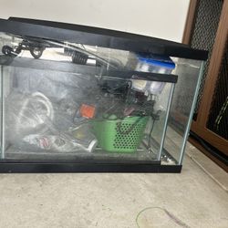 Fish tanks/aquarium supplies