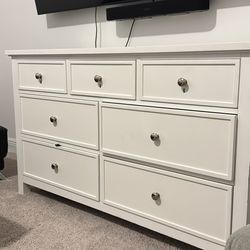 White 6-Drawer Dresser
