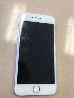 Iphone 6s used but in good condition rose gold 64g hmu lmk