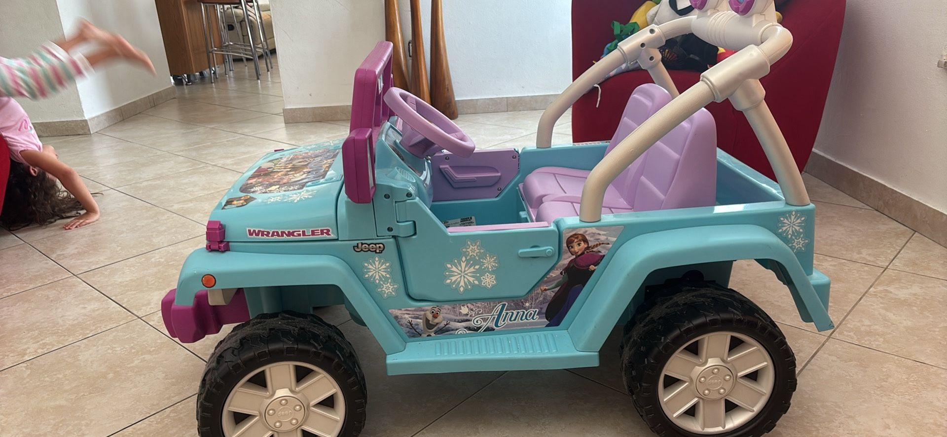 12v Power Wheels Frozen Jeep