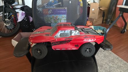 ARRMA Vendetta RC Short Course Truck