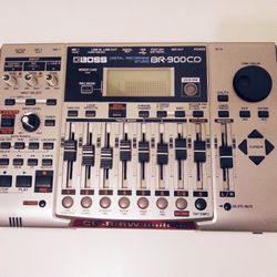 BOSS BR900CD Digital Multitrack Recorder