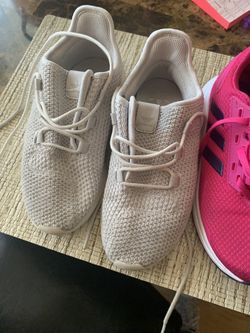 Girls shoes