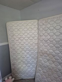 Colchones  para litera en buen estado