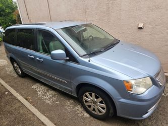 2013 Chrysler Town & Country