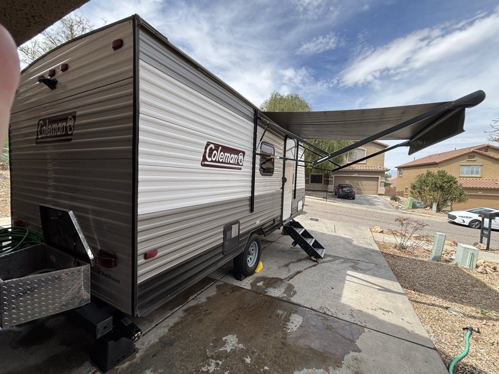 2022 Coleman Lantern 17b