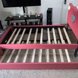 Twin Top Bed With A Pull Out Twin Bed