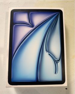 Apple iPad Air M4 11” 128GB $550 OBO