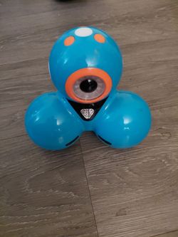 Wonder Workshop and dash robot
