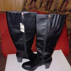 New BLACK  Jaclyn SMITH BOOTS  size 9 For $35