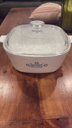 Corning Ware 2 1/2 Quart With Lid