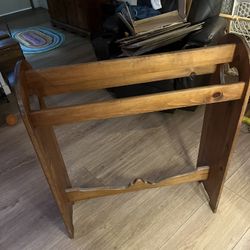 Quilt/Blanket Wooden Rack