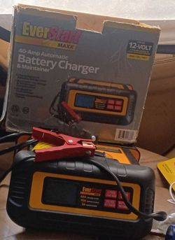 EVERSTART CAR BATTERY CHARGER