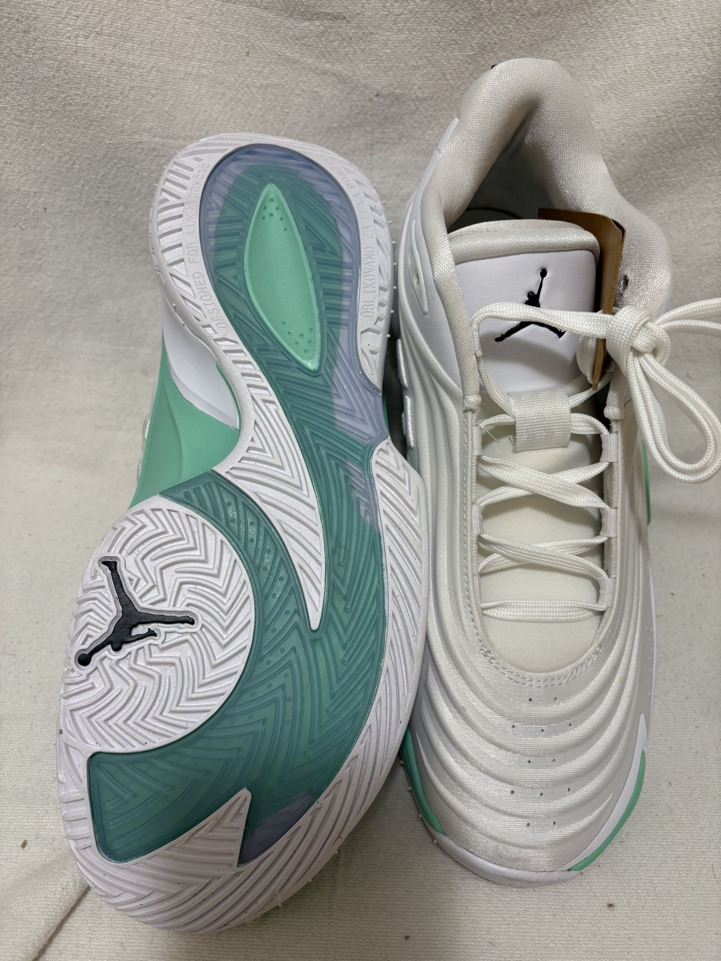 JORDAN LUKA 3, White/black, 11 men’s