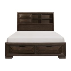 Queen Platform Bed with Footboard Storage