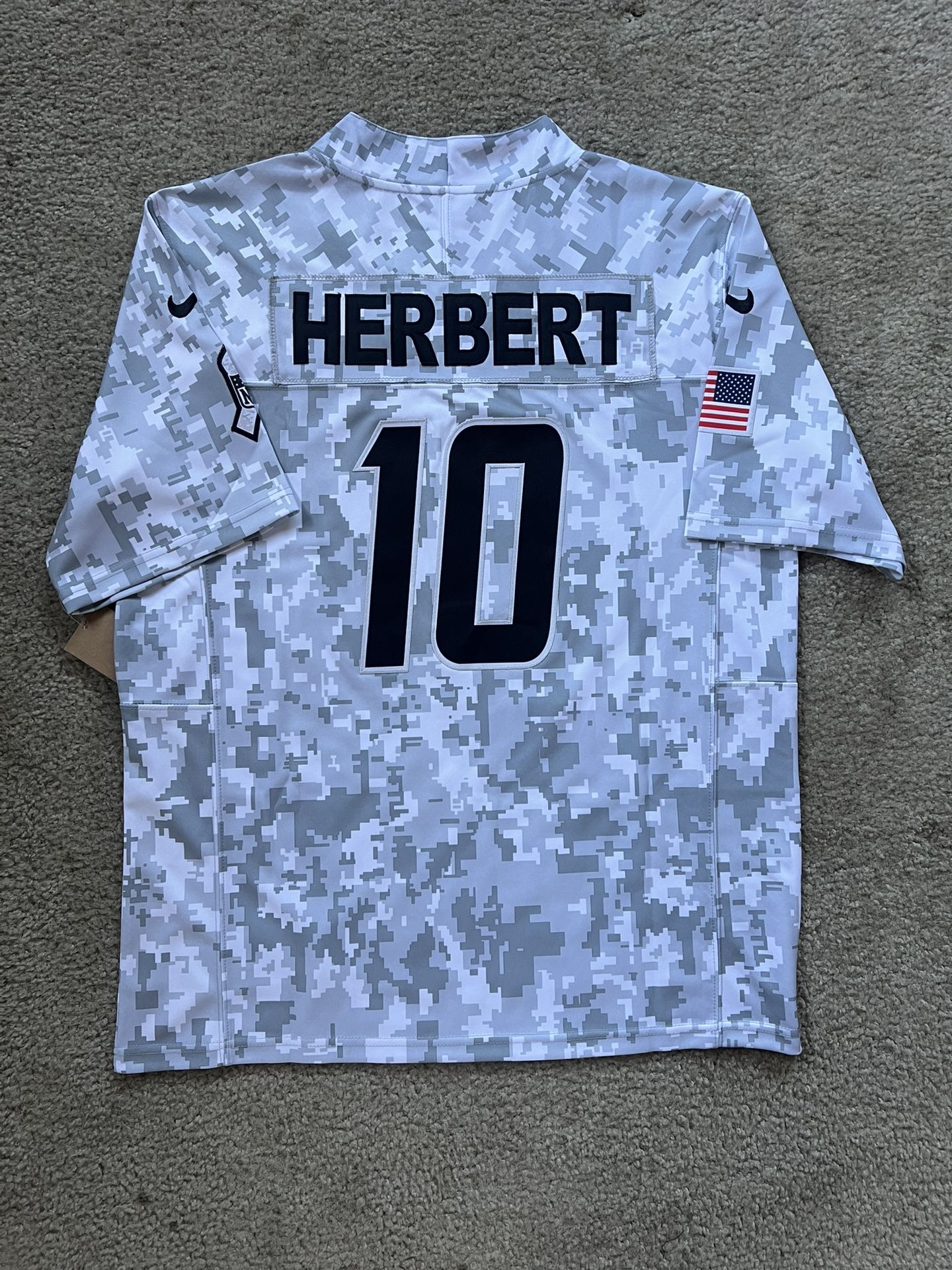 MENS JUSTIN HERBERT LOS ANGELES CHARGERS JERSEY M